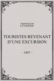 Touristes revenant d’une excursion