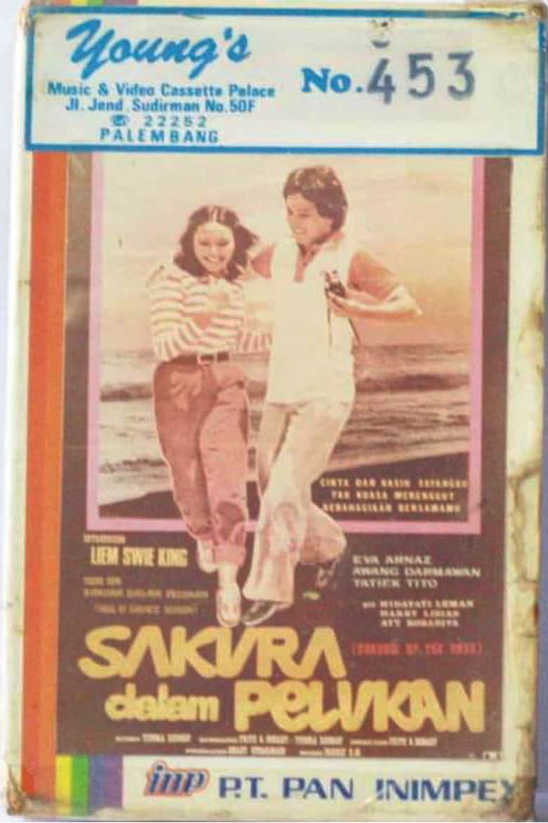 Sakura dalam Pelukan poster