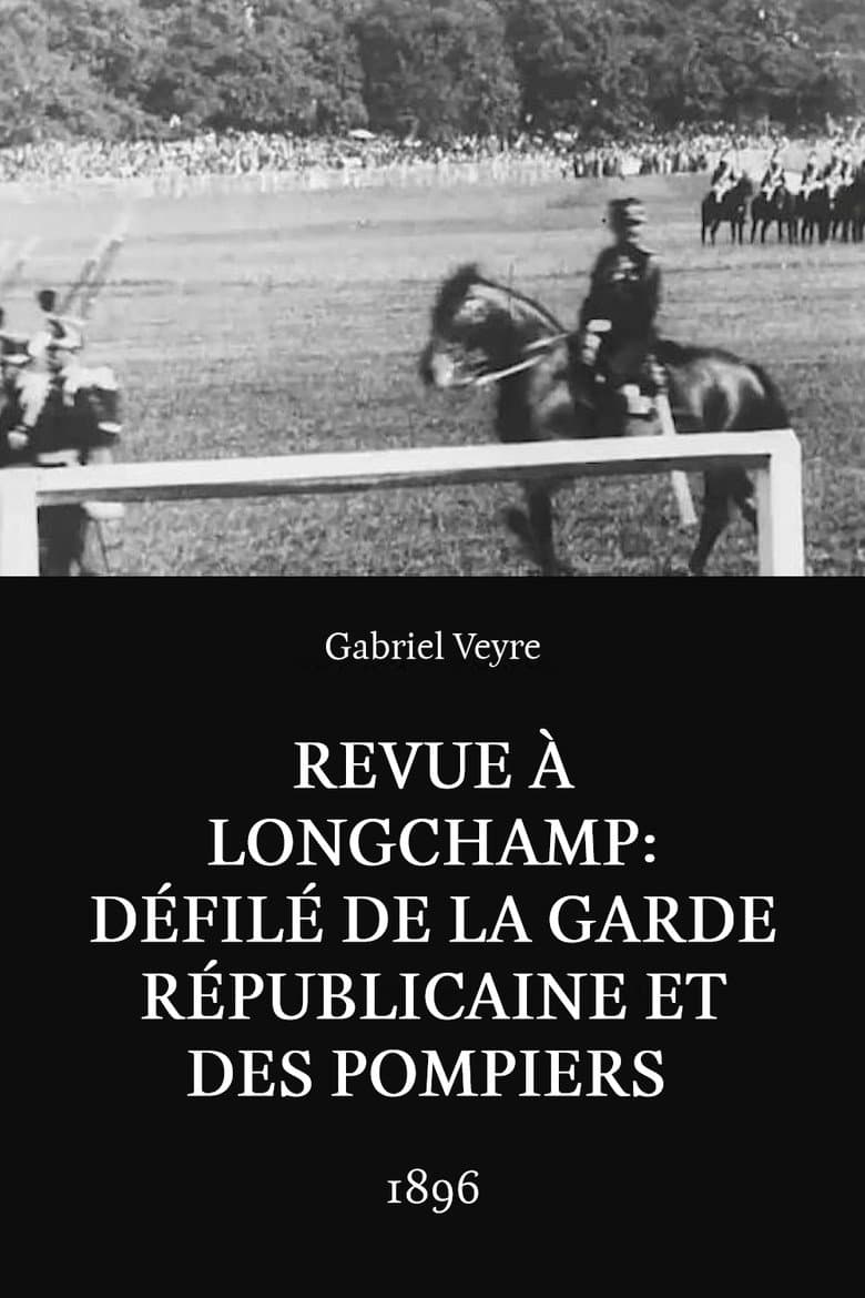 Revue à Longchamp: Défilé de la Garde Républicaine et des pompiers poster